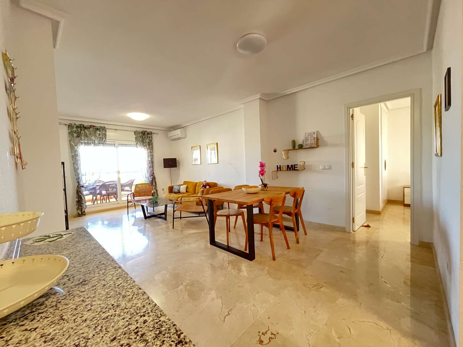 Ático con vistas al mar en Jumilla III – 2 dormitorios, 2 baños y piscina comunitaria