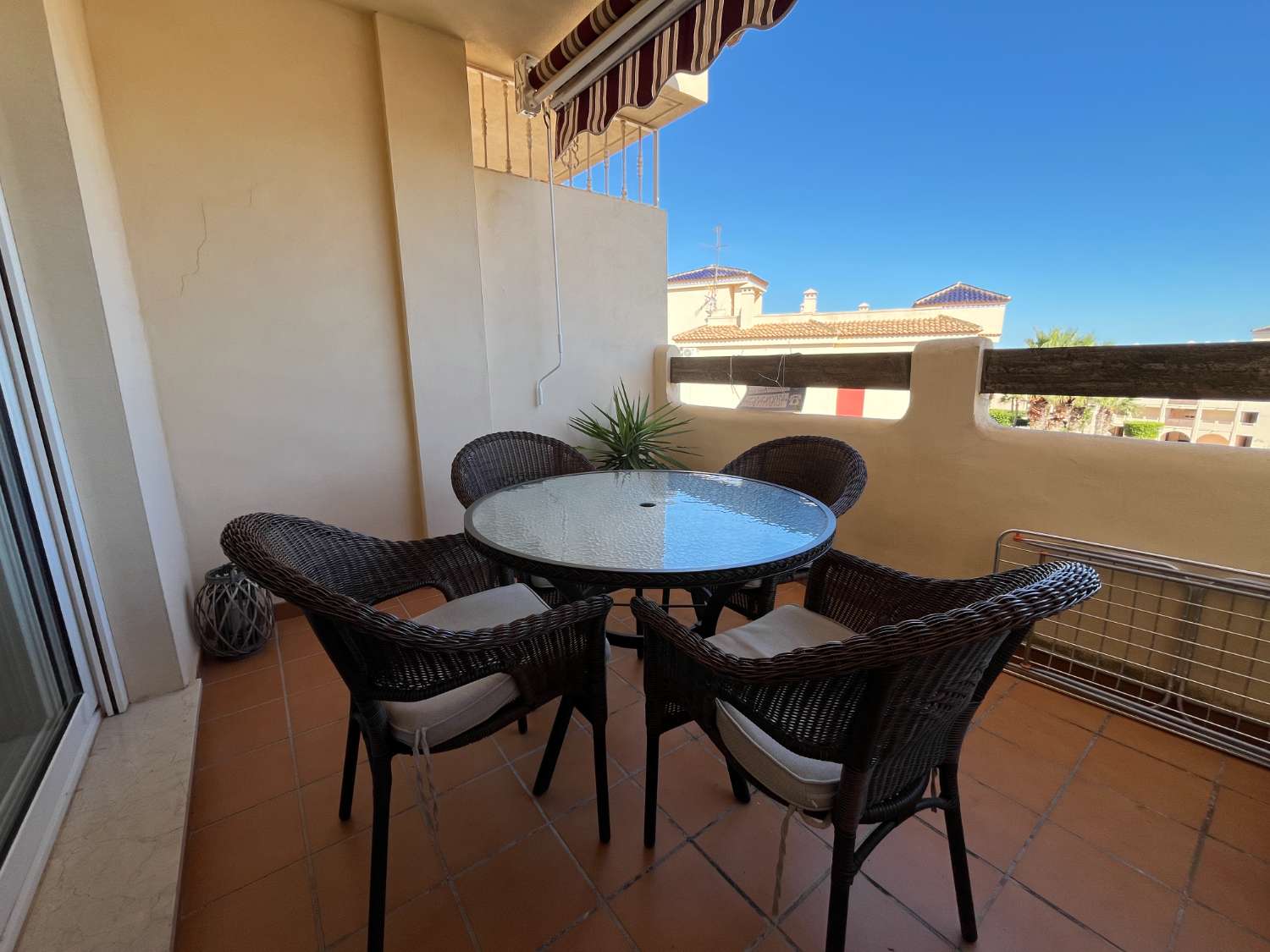 Ático con vistas al mar en Jumilla III – 2 dormitorios, 2 baños y piscina comunitaria
