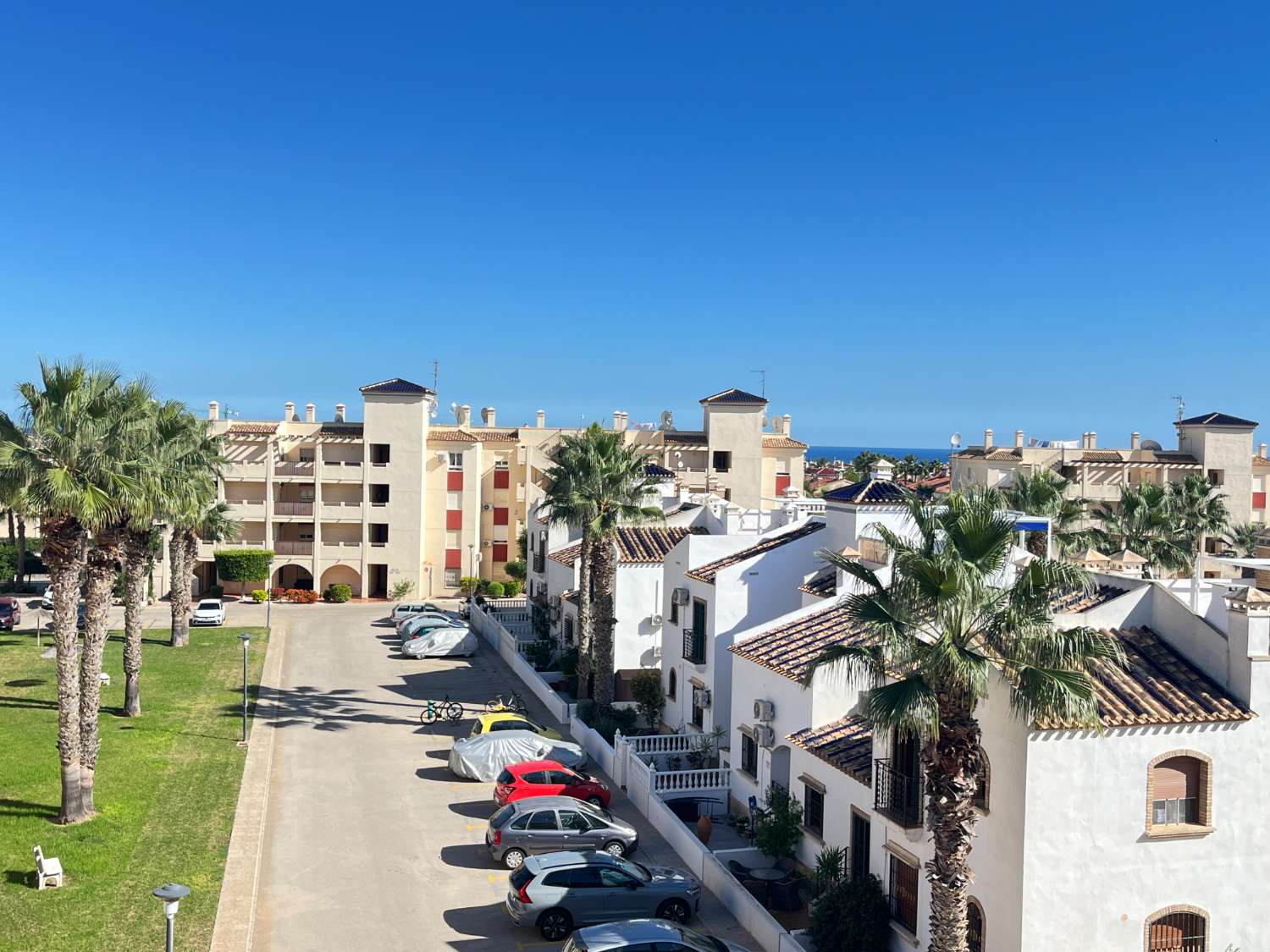 Ático con vistas al mar en Jumilla III – 2 dormitorios, 2 baños y piscina comunitaria