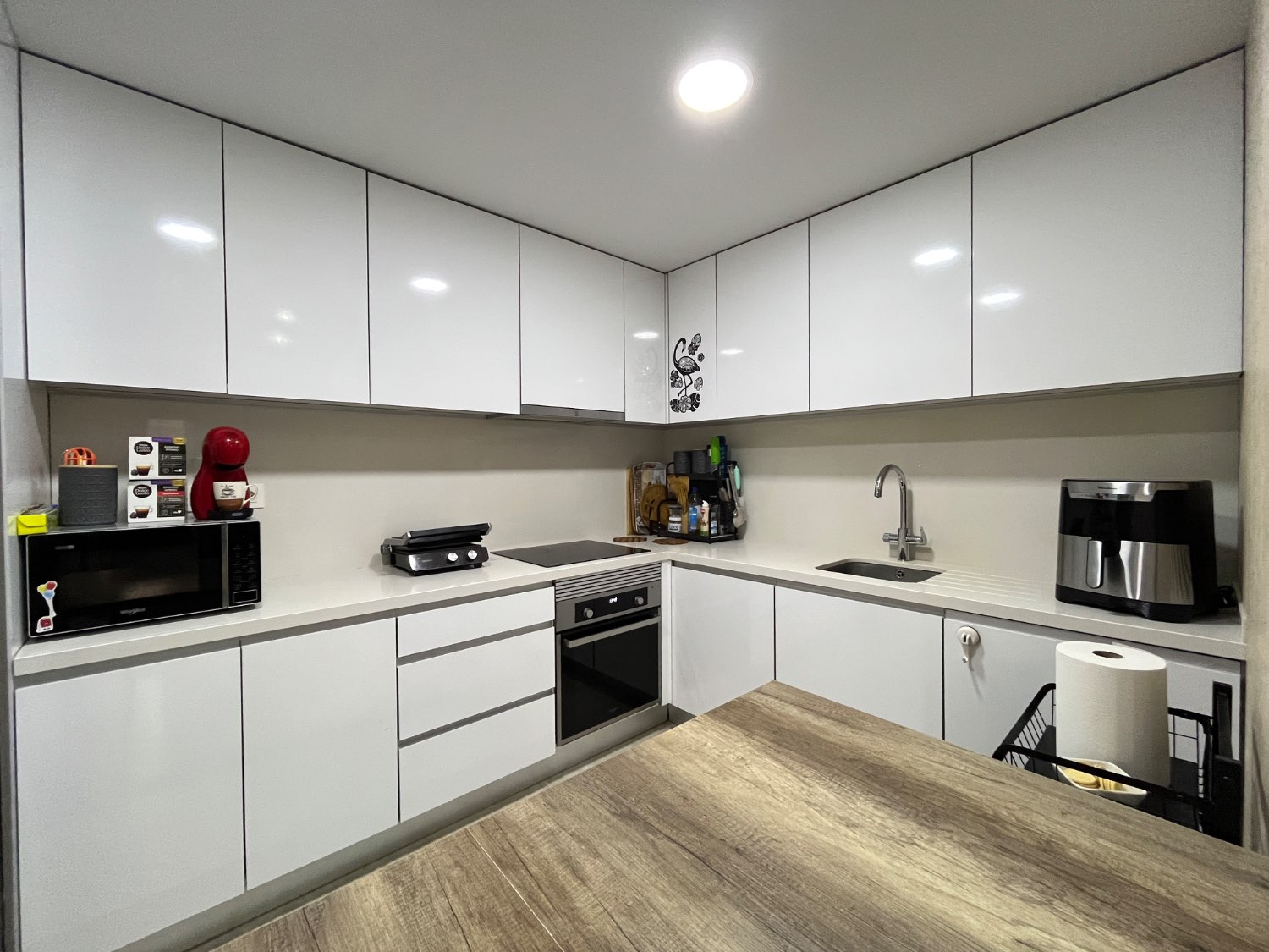 Apartamento de 3 dormitorios y 2 baños con Piscina y Sauna cerca de la playa!