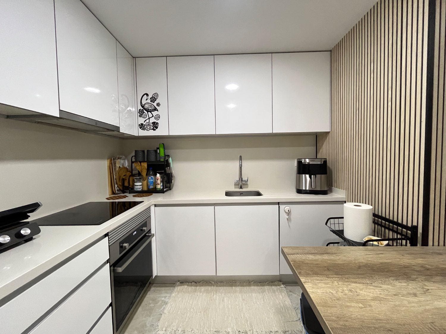 Apartamento de 3 dormitorios y 2 baños con Piscina y Sauna cerca de la playa!