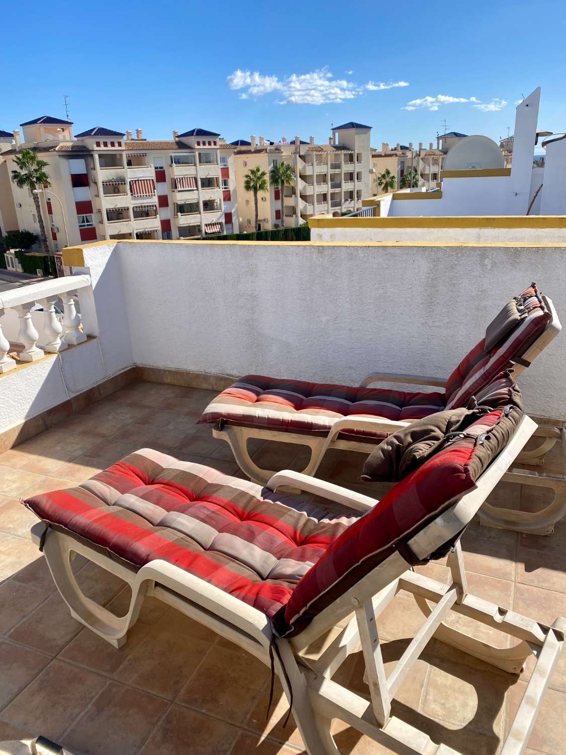 Encantadora casa tipo quad con solárium y vistas al mar en el corazón de La Florida