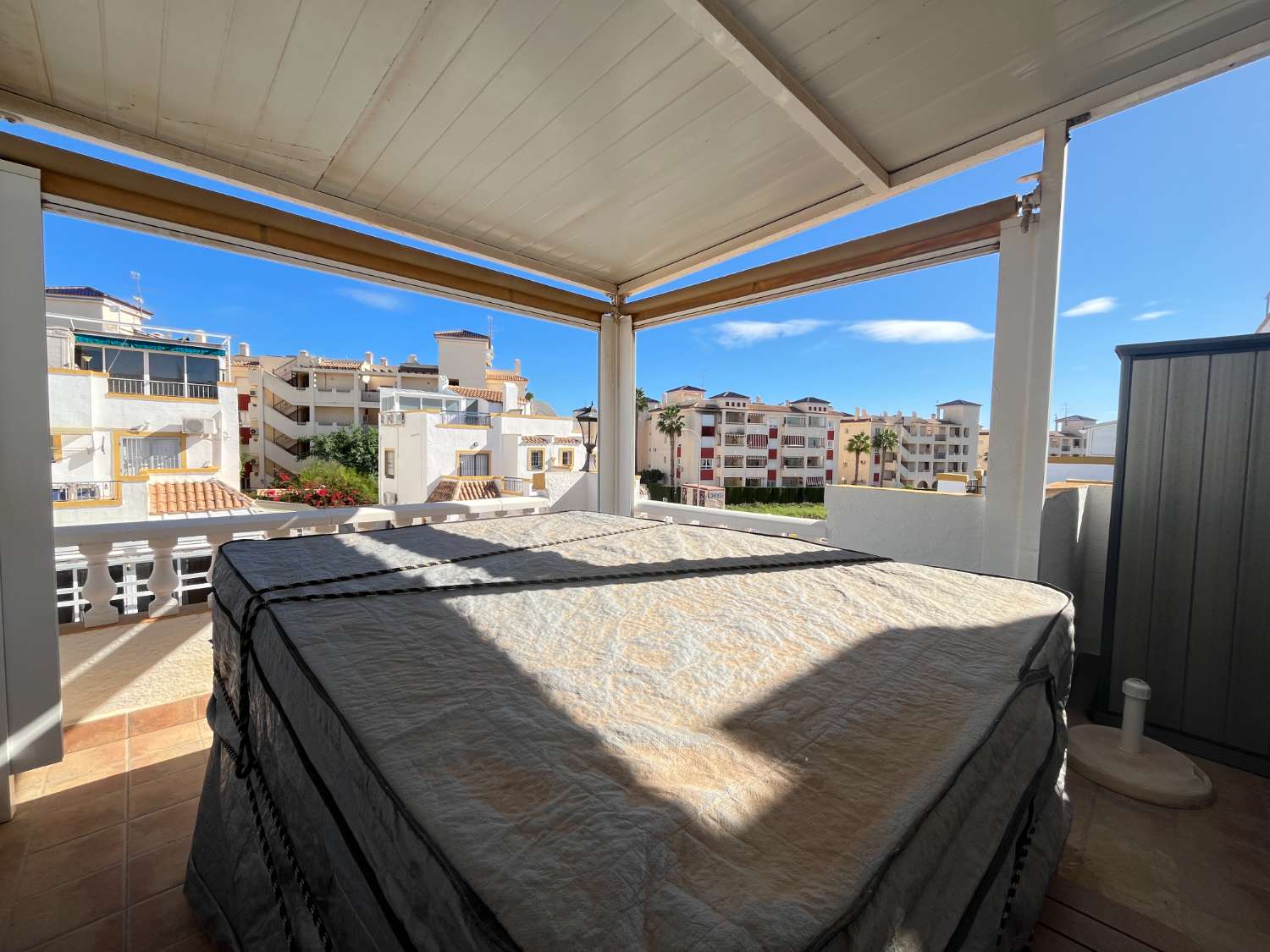 Encantadora casa tipo quad con solárium y vistas al mar en el corazón de La Florida