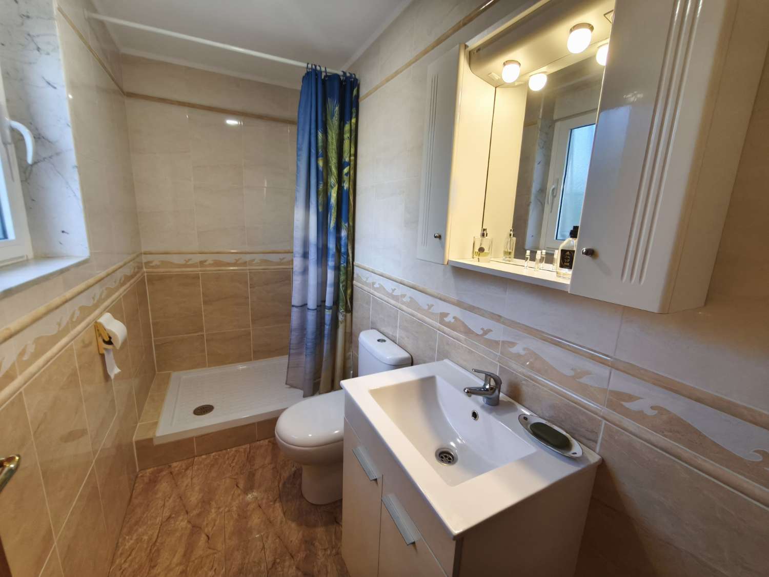 Chalet - Chalet en Los Balcones con Apartamento Independiente