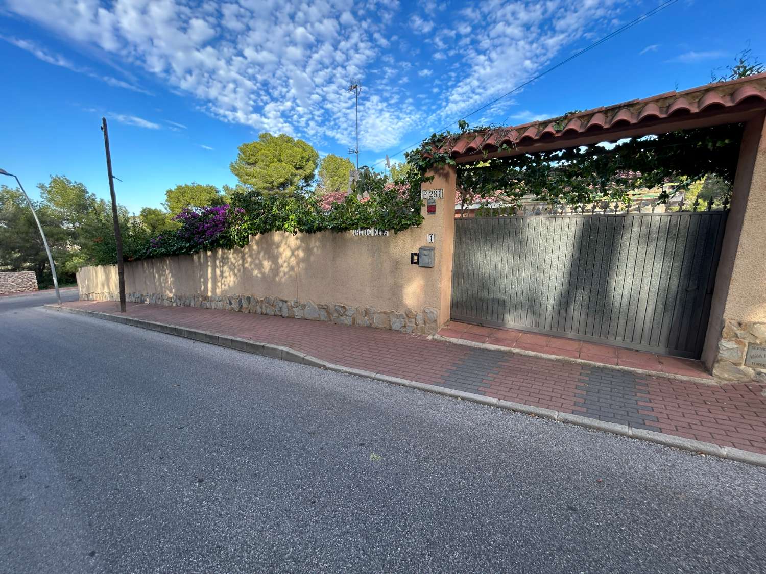 Chalet - Chalet en Los Balcones con Apartamento Independiente