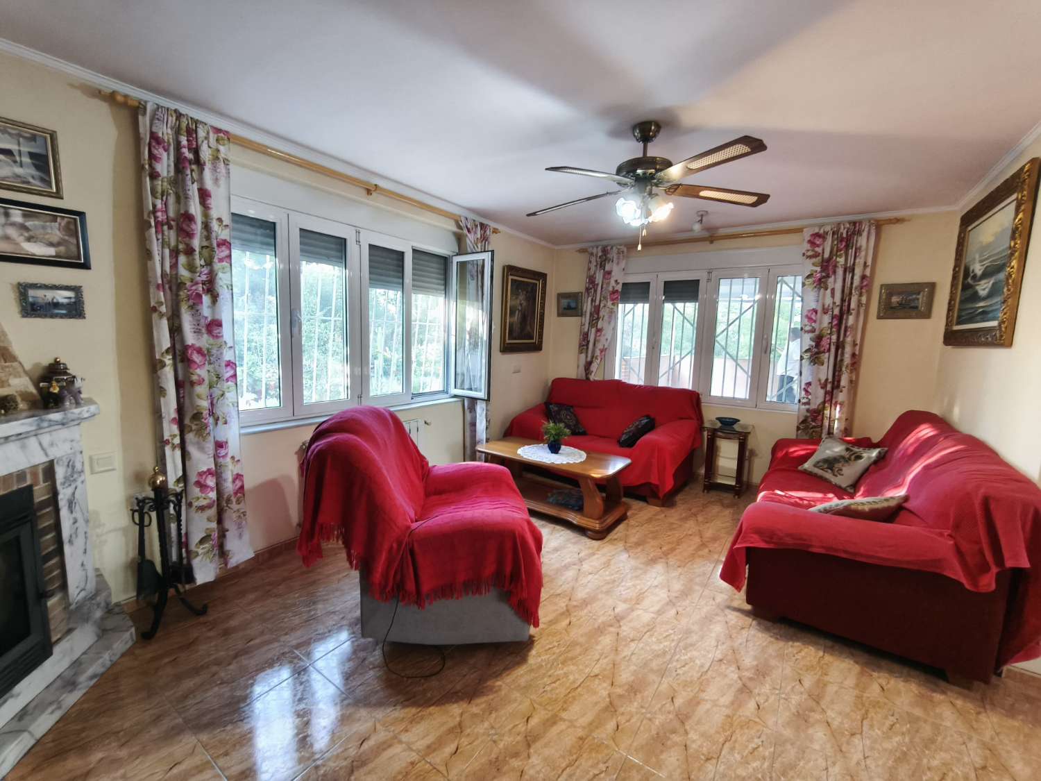 Chalet - Chalet en Los Balcones con Apartamento Independiente