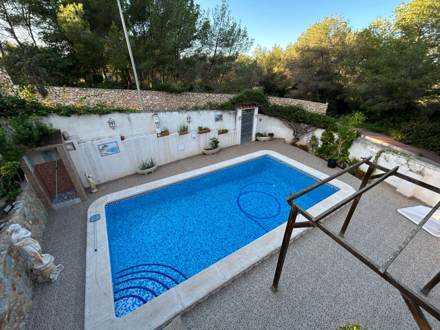 Chalet - Chalet en Los Balcones con Apartamento Independiente