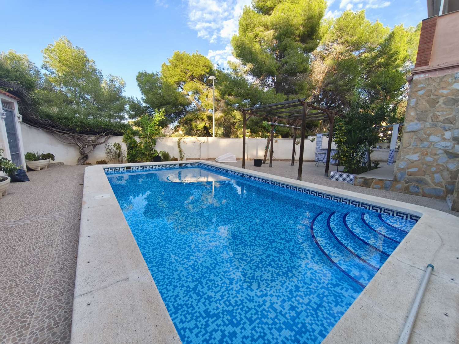 Chalet - Chalet en Los Balcones con Apartamento Independiente