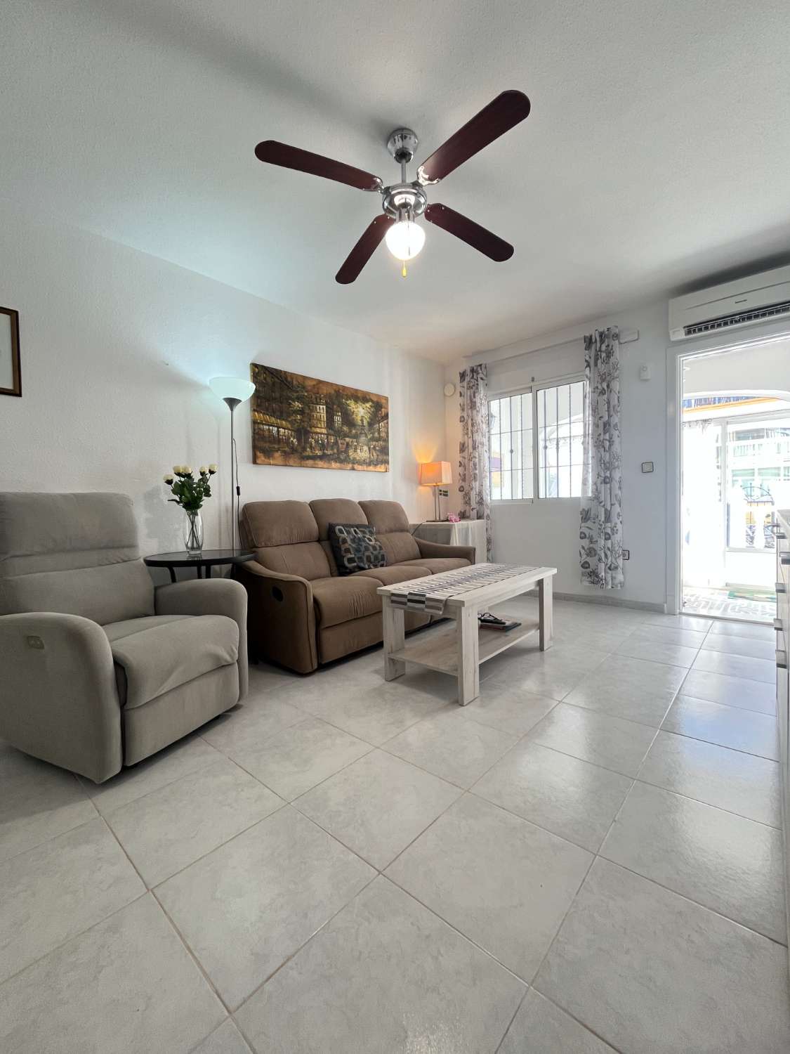 Precioso apartamento con vista oeste en La Florida