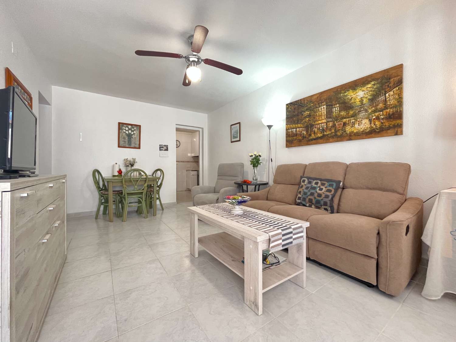 Precioso apartamento con vista oeste en La Florida