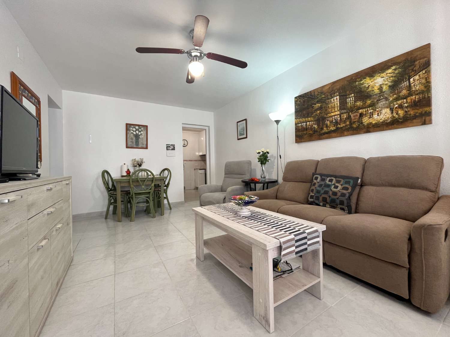 Precioso apartamento con vista oeste en La Florida