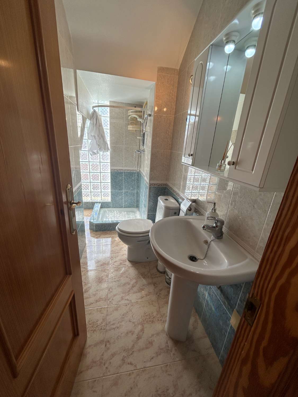 Duplex 3 dormitorios, 2 baños, 1 solario con 1 piscina común