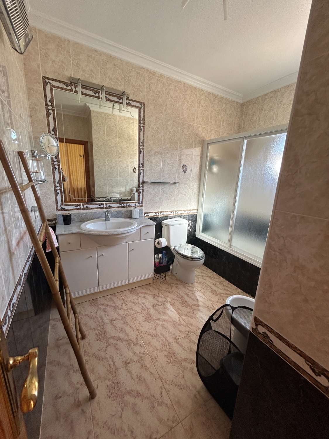 Duplex 3 dormitorios, 2 baños, 1 solario con 1 piscina común