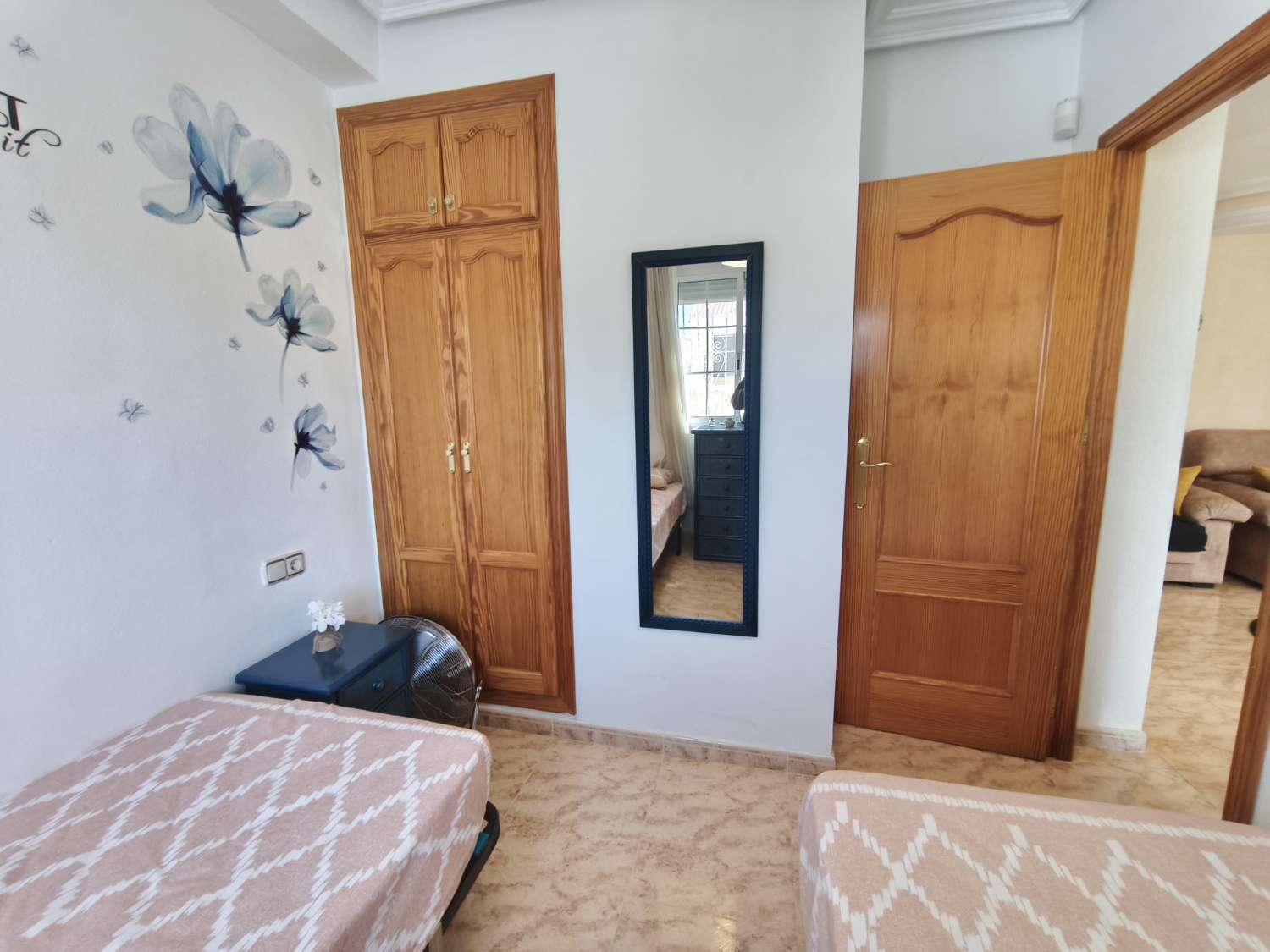 Duplex 3 dormitorios, 2 baños, 1 solario con 1 piscina común