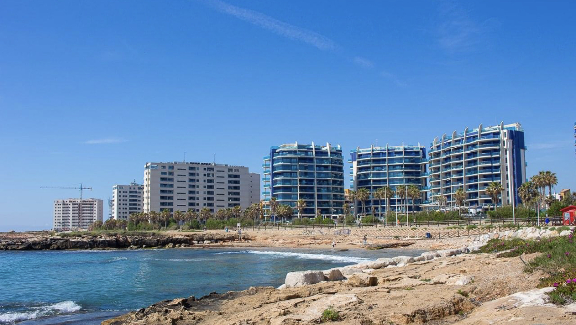 Apartamento de 2 habitaciones en Los altos Orihuela Costa