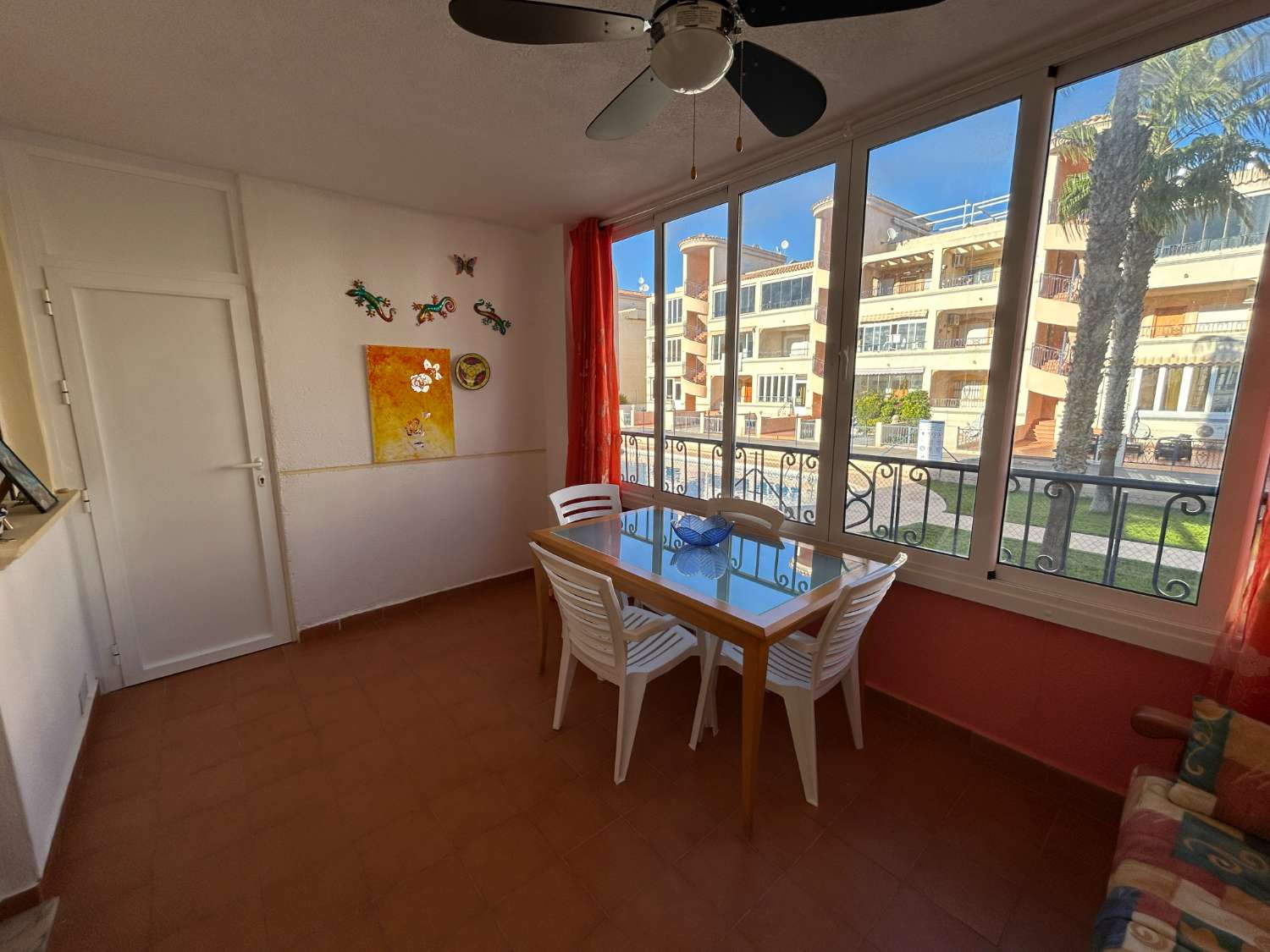 Apartamento de 2 habitaciones en Los altos Orihuela Costa