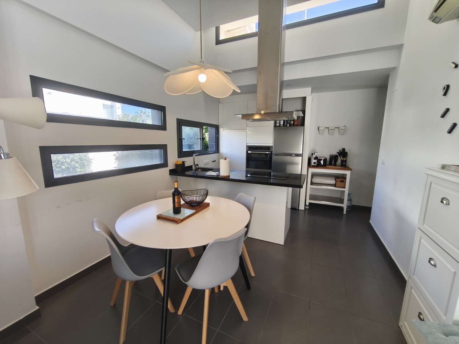 Moderno Chalet en esquinade 3 dormitorios y 2 baños