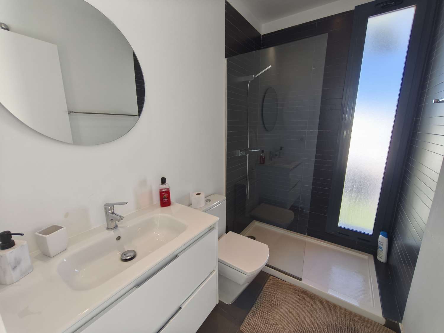 Moderno Chalet en esquinade 3 dormitorios y 2 baños