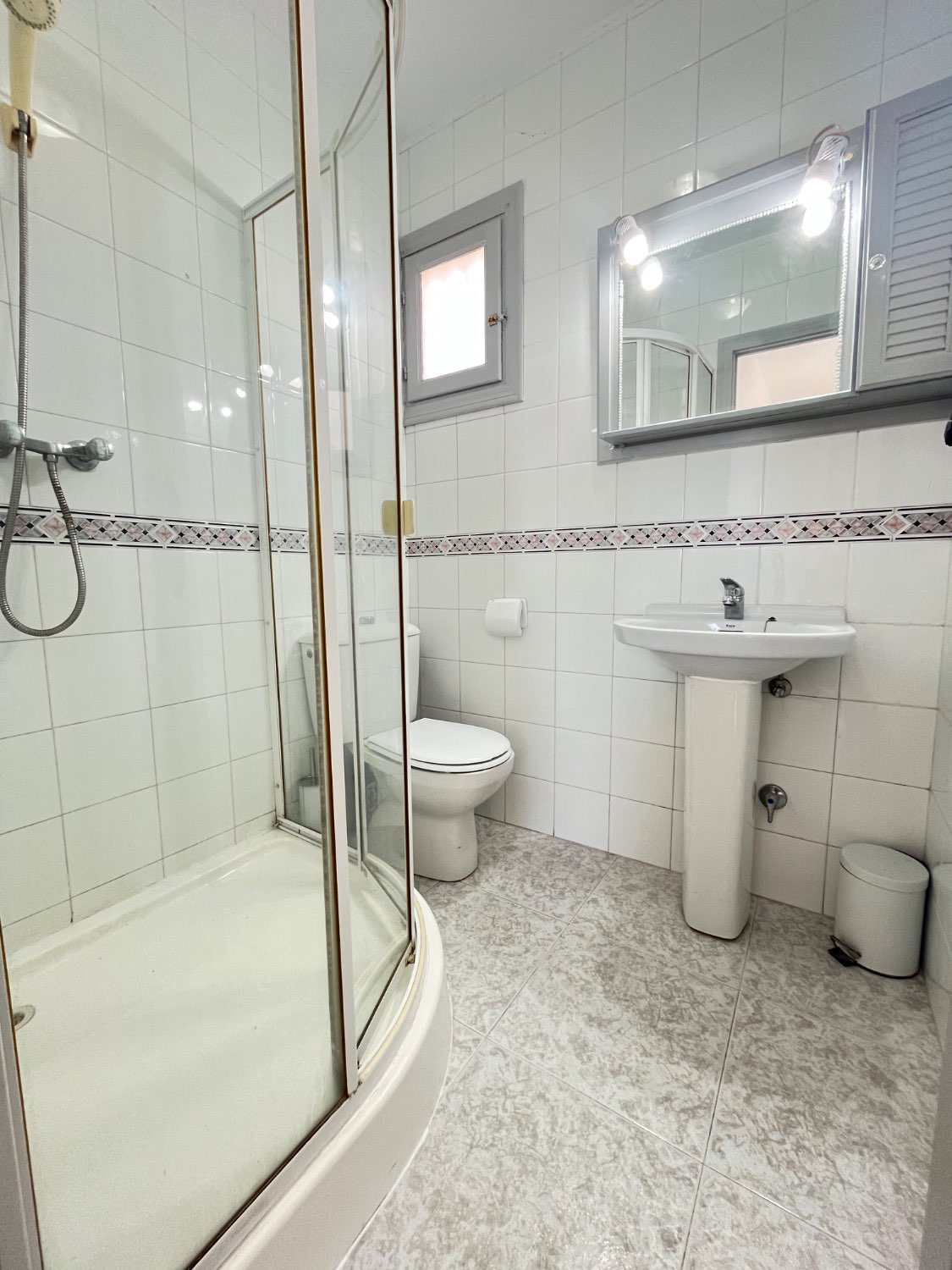 Quad Eck-Haus mit 3 Schlafzimmern und zwei Bädern in La Florida