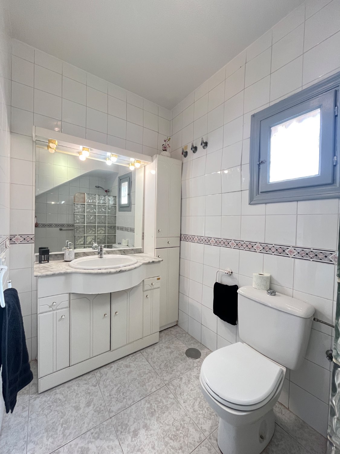 Quad Eck-Haus mit 3 Schlafzimmern und zwei Bädern in La Florida