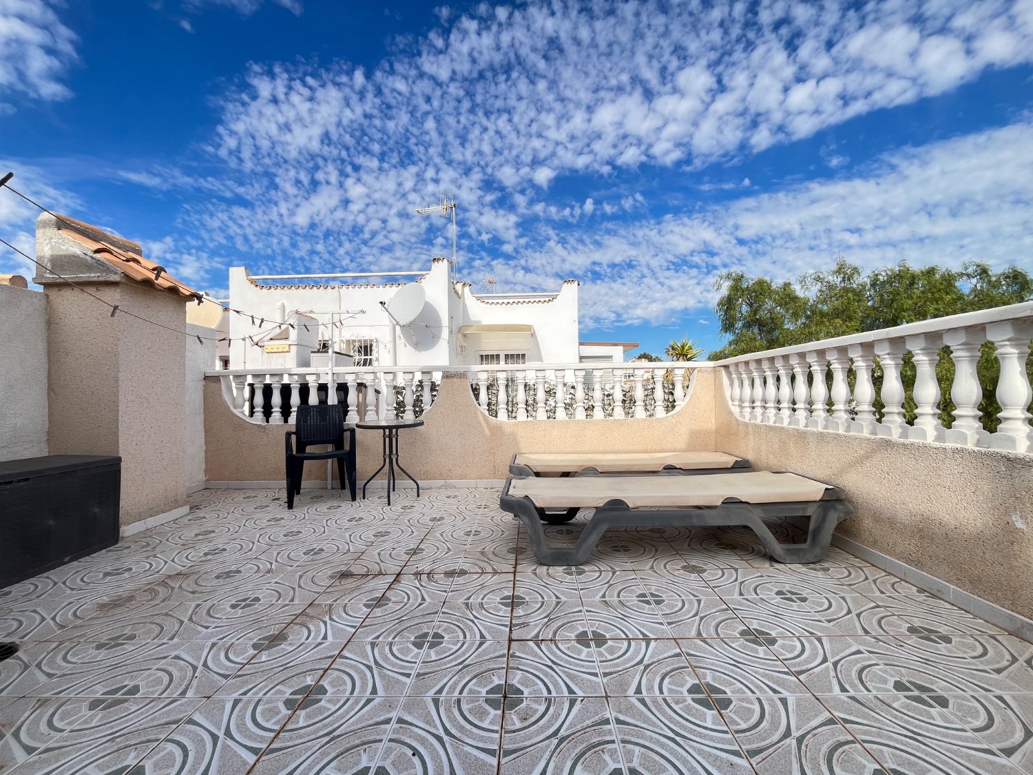 Quad Eck-Haus mit 3 Schlafzimmern und zwei Bädern in La Florida