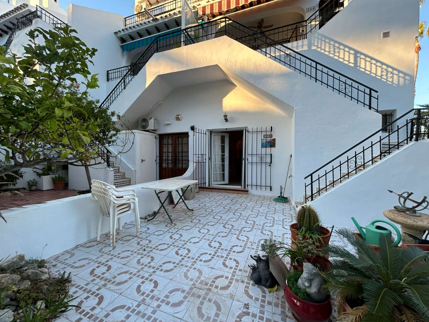 Preciosa propiedad de 4 habitaciones en una urbanización bien cuidada.