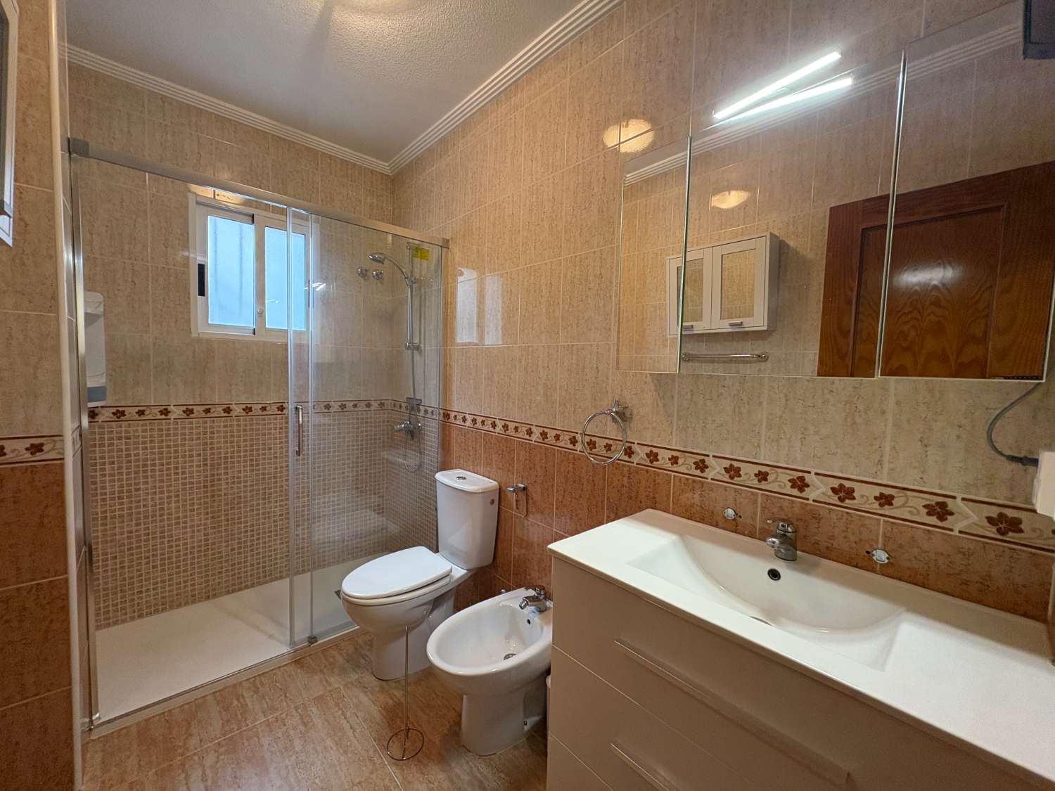 Precioso apartamento con vistas al mar en Las Chismosas