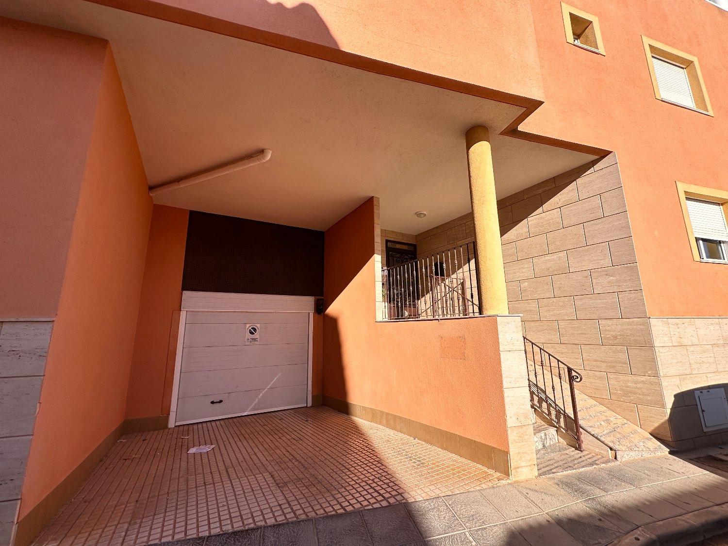 Apartamento en el Pilar de la Horadada 2 dormitorios 1 baño con garaje