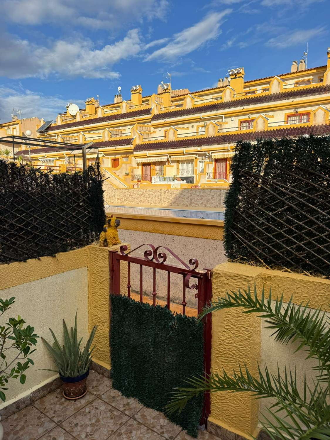 Duplex en esquina de 3 dormitorios en las chismosas