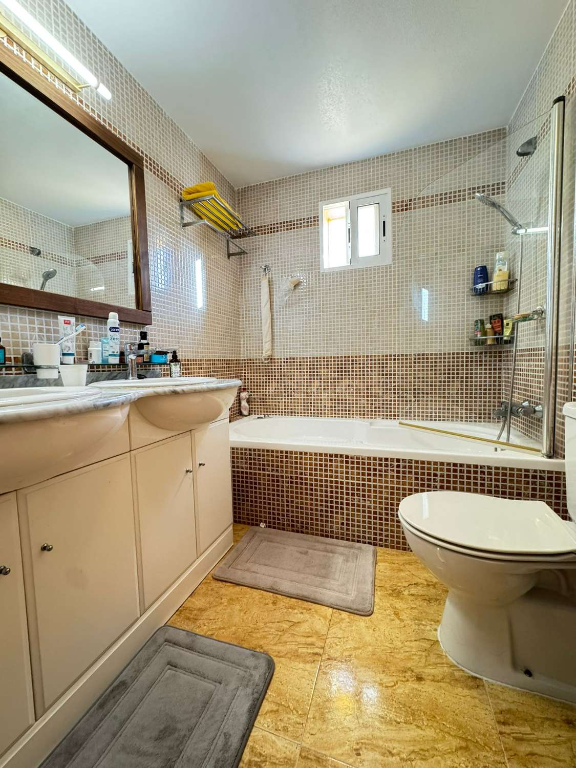 Duplex en esquina de 3 dormitorios en las chismosas