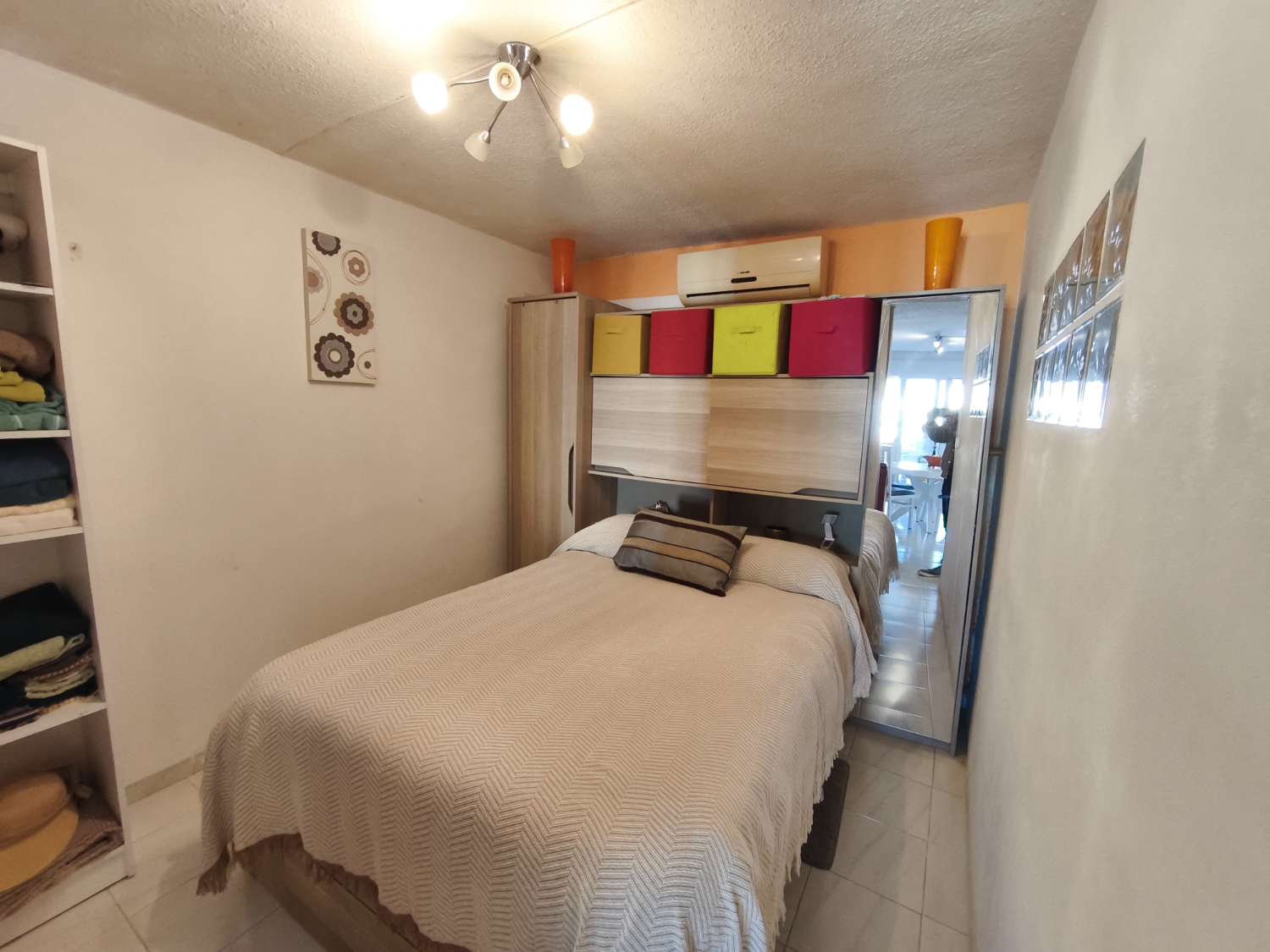 Casa con Apartamento independiente de 3 habitaciones y 2 baños para reformar en Los Balcones (Torrevieja)