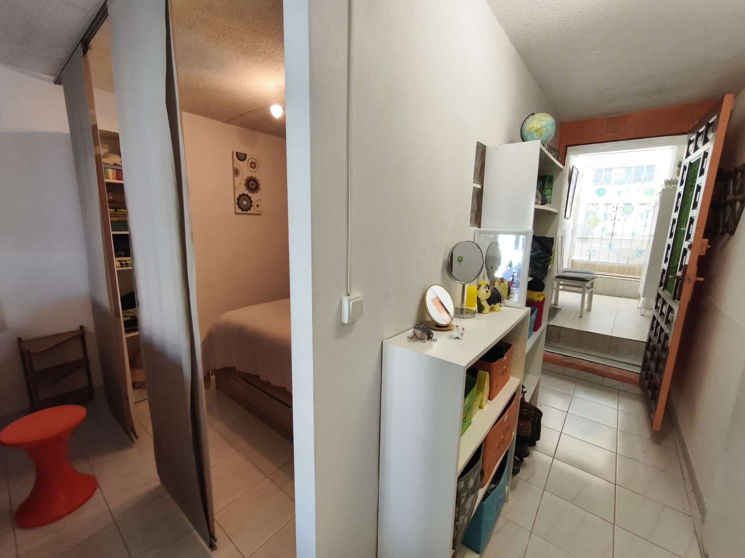 Casa con Apartamento independiente de 3 habitaciones y 2 baños para reformar en Los Balcones (Torrevieja)