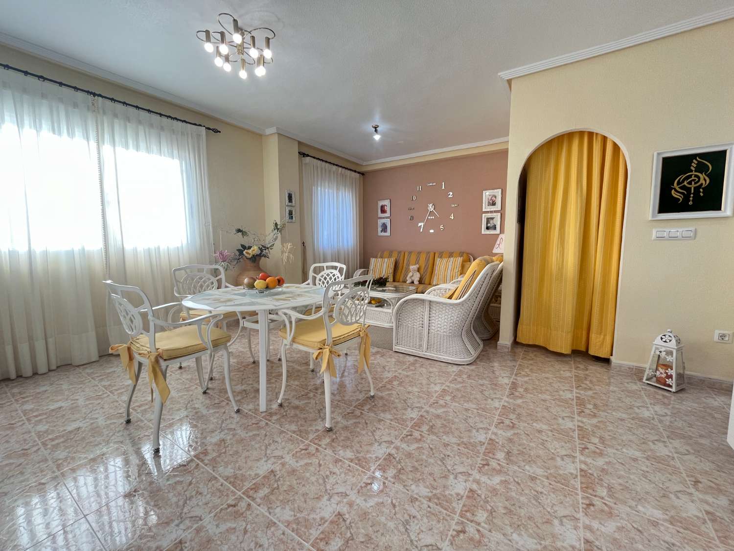 EXCLUSIVA VIVIENDA EN PLAYA FLAMENCA CON VISTAS AL MAR