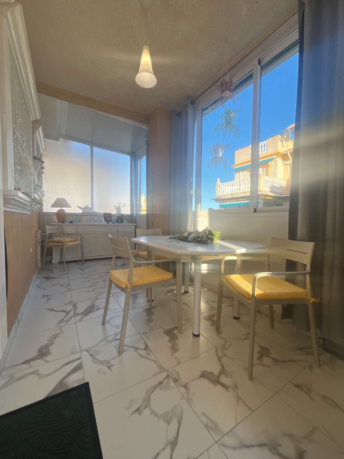 EXCLUSIVA VIVIENDA EN PLAYA FLAMENCA CON VISTAS AL MAR