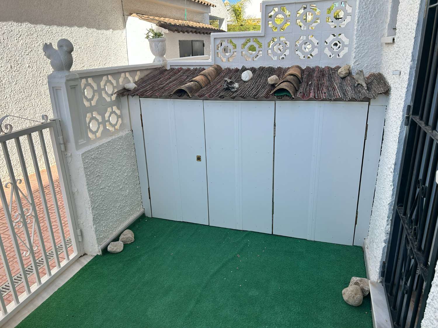 Adosado de 3 habitaciones en Punta Prima.