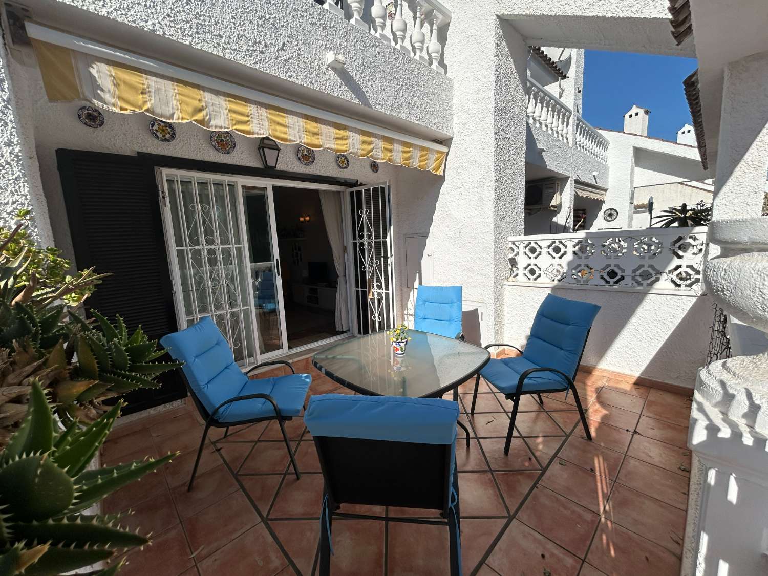 Adosado de 3 habitaciones en Punta Prima.