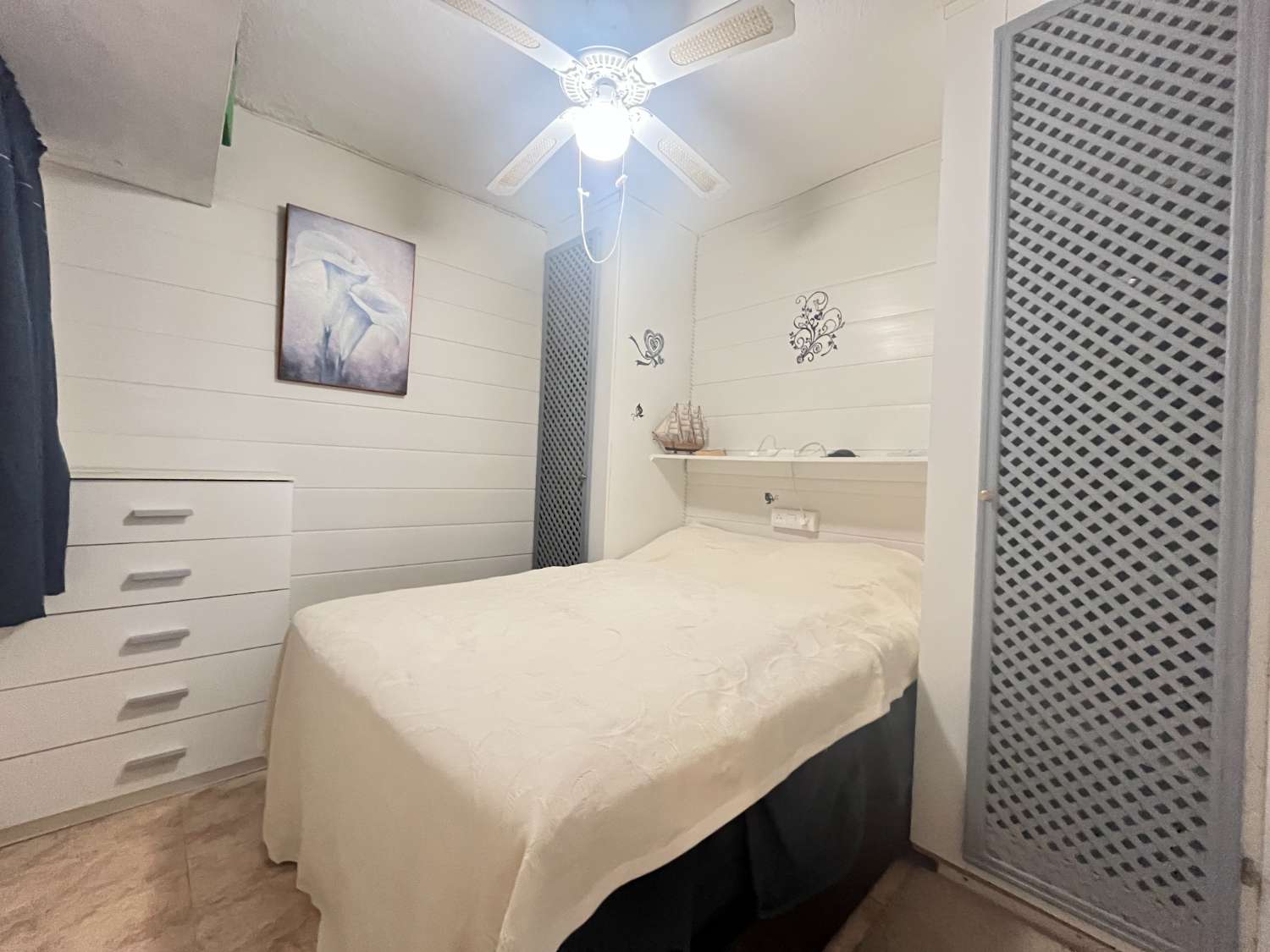 Zonnige bungalow tegenover het Zoutmeer in Torrevieja