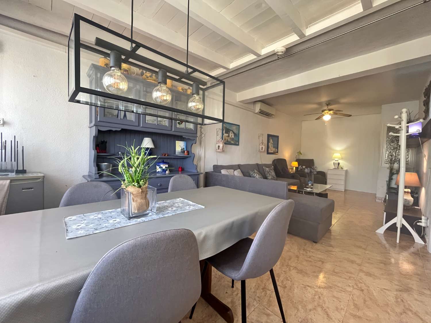 Zonnige bungalow tegenover het Zoutmeer in Torrevieja