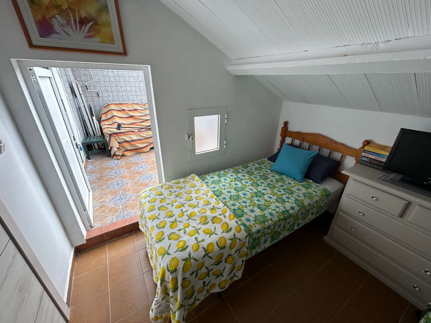 Casa adosada de 4 dormitorios y 2 baños en La Zenia