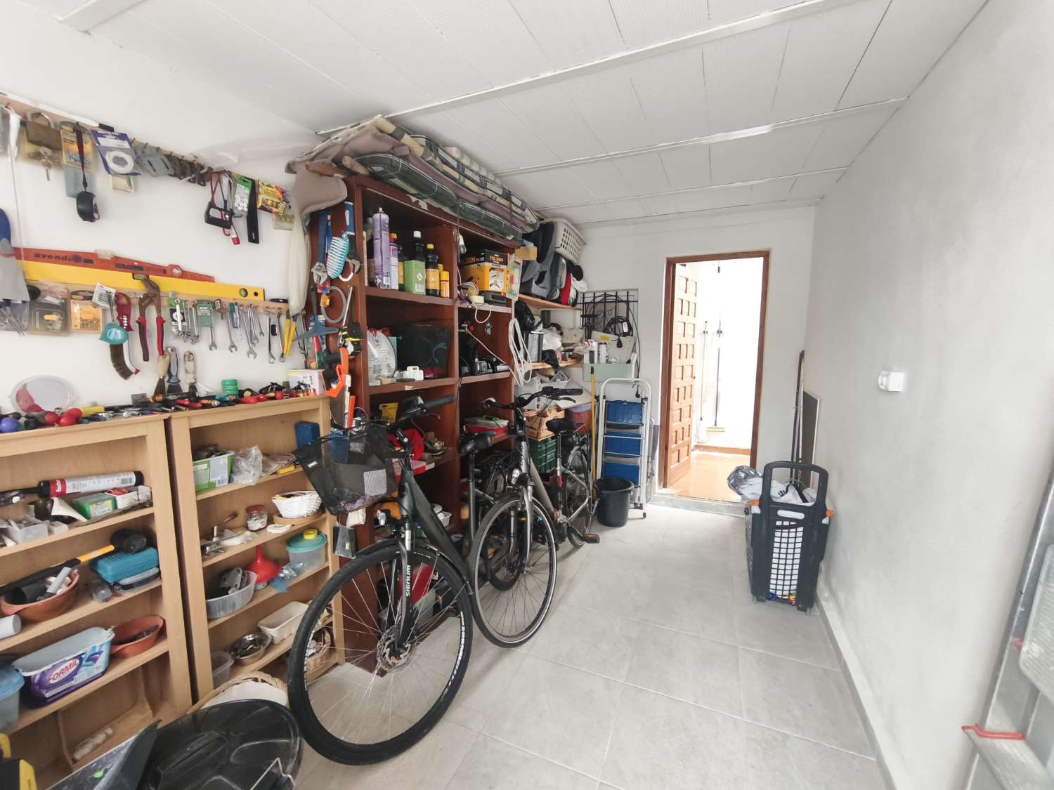 Casa adosada de 4 dormitorios y 2 baños en La Zenia