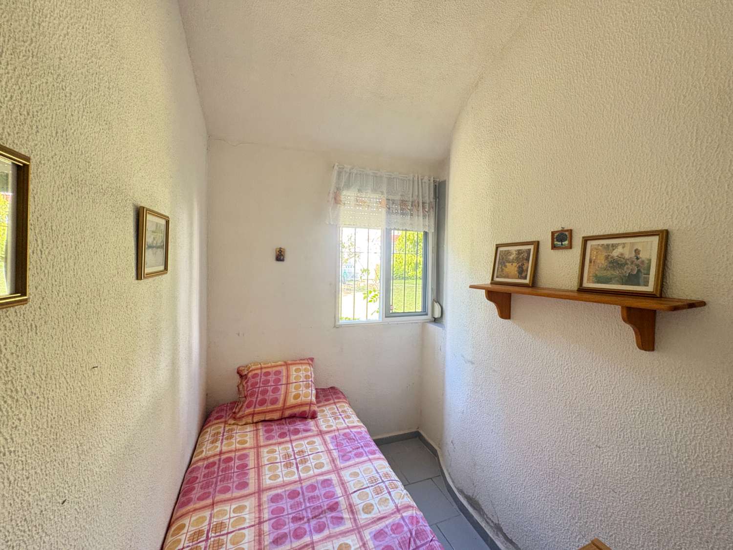 Bungalow te koop in een omheinde Urbanisasion.