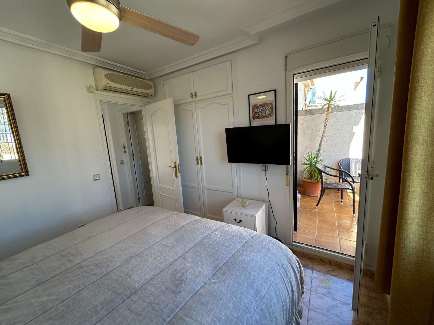 Casa adosada de 3 habitaciones en Playa Flamenca