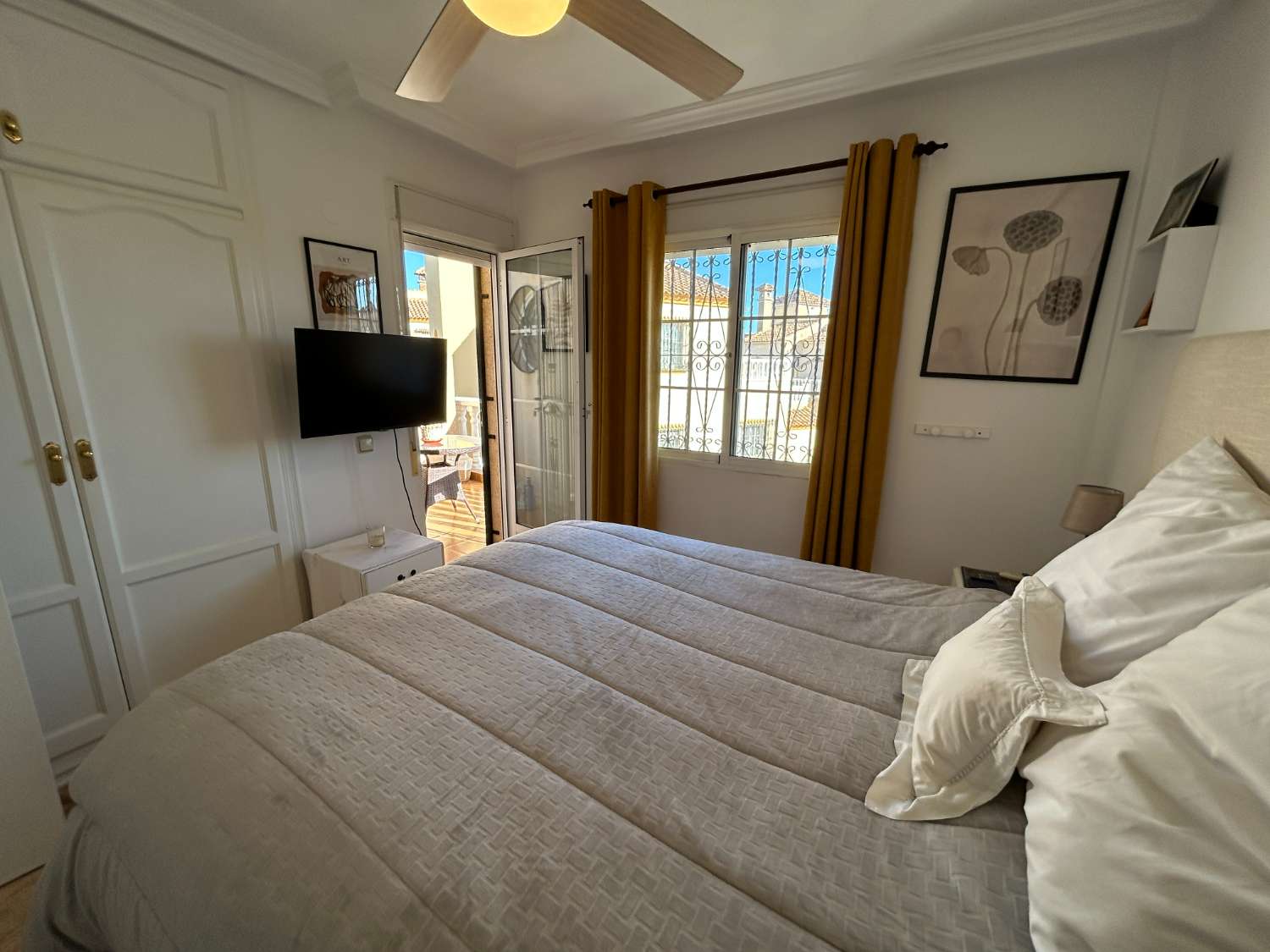 Casa adosada de 3 habitaciones en Playa Flamenca