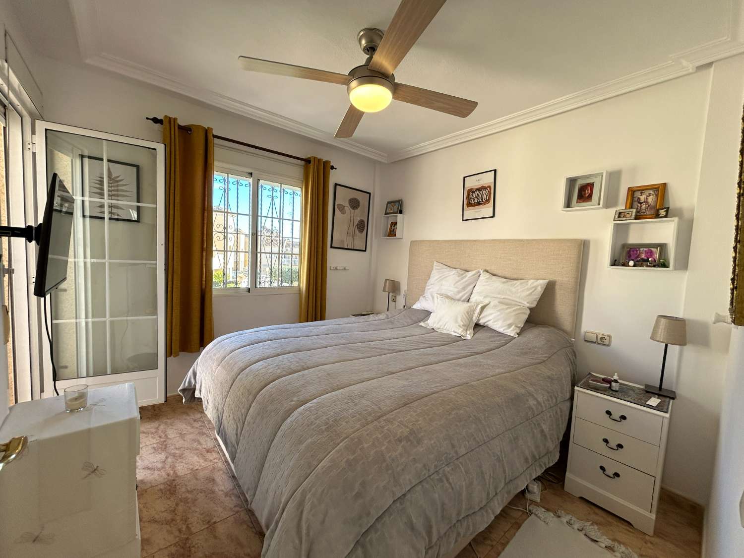 Casa adosada de 3 habitaciones en Playa Flamenca