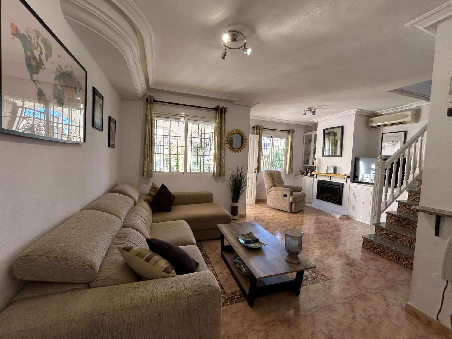 Casa adosada de 3 habitaciones en Playa Flamenca