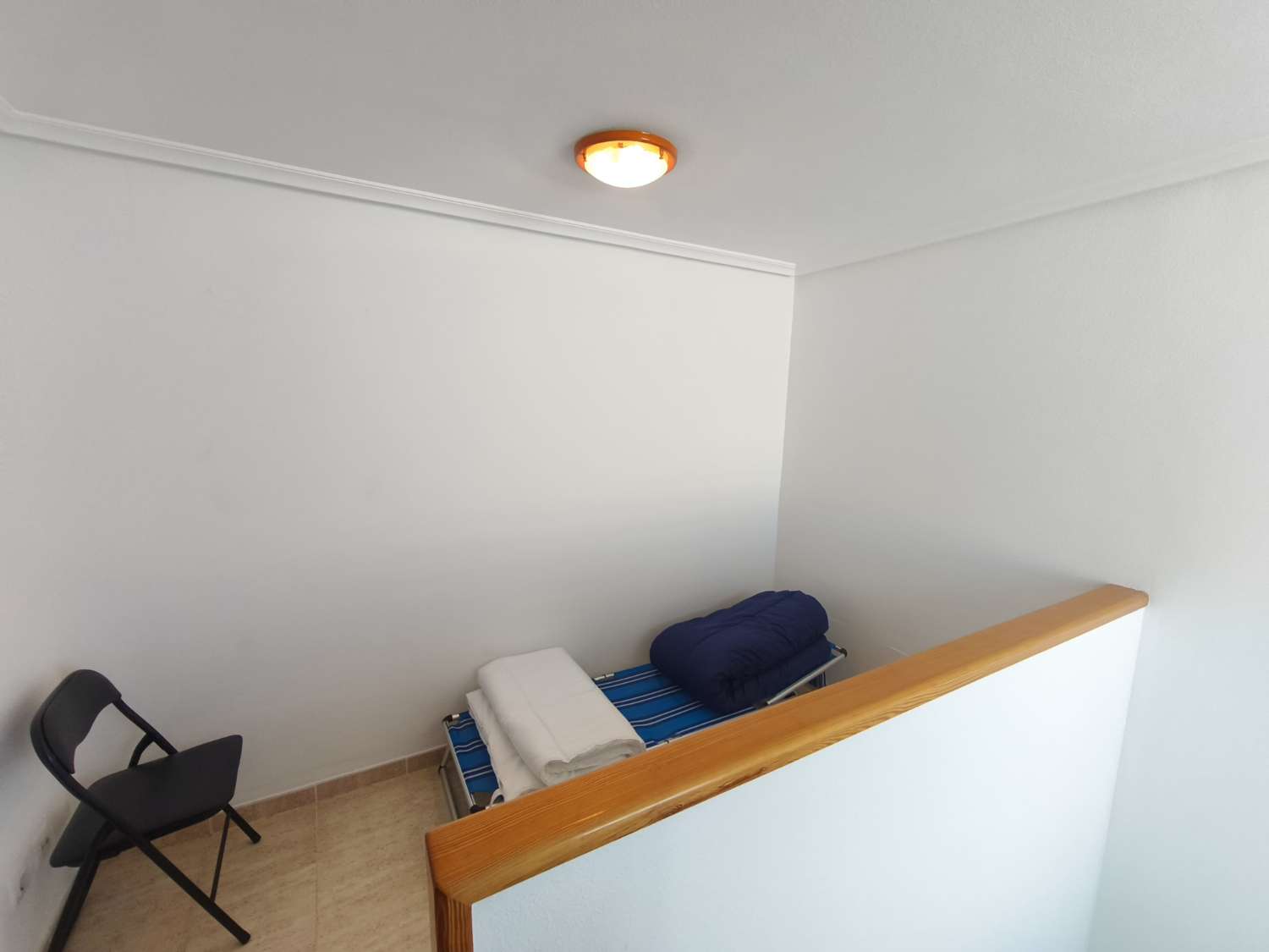 Prachtig herenhuis met 3 slaapkamers en 2 badkamers en een gemeenschappelijk zwembad in Zeniamar.