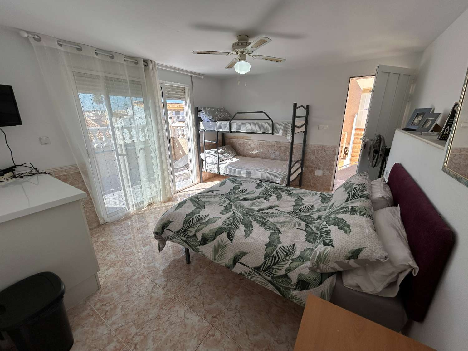 Casa de 3 dormitorios y 2 baños en La Florida.