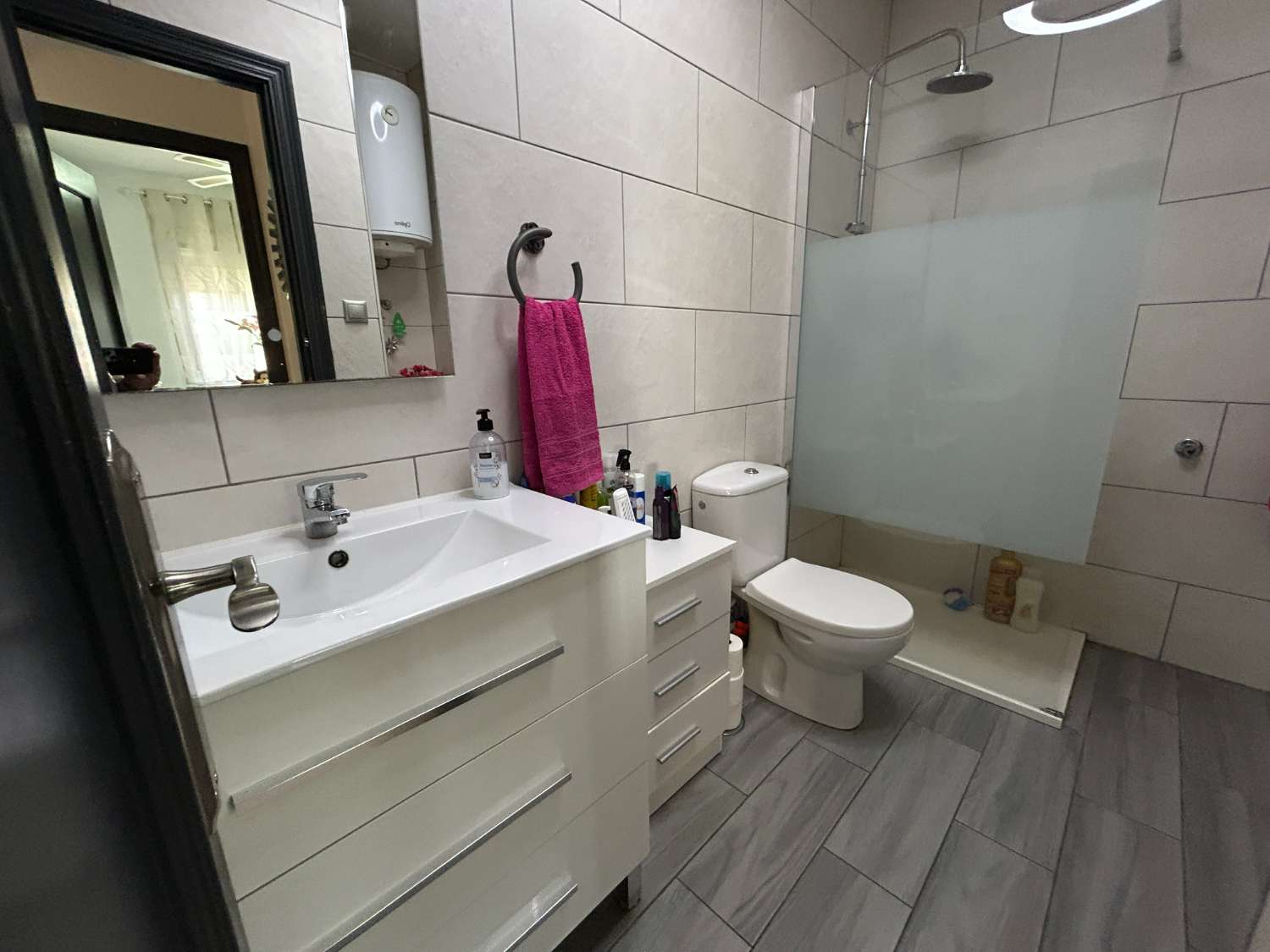 Casa de 3 dormitorios y 2 baños en La Florida.