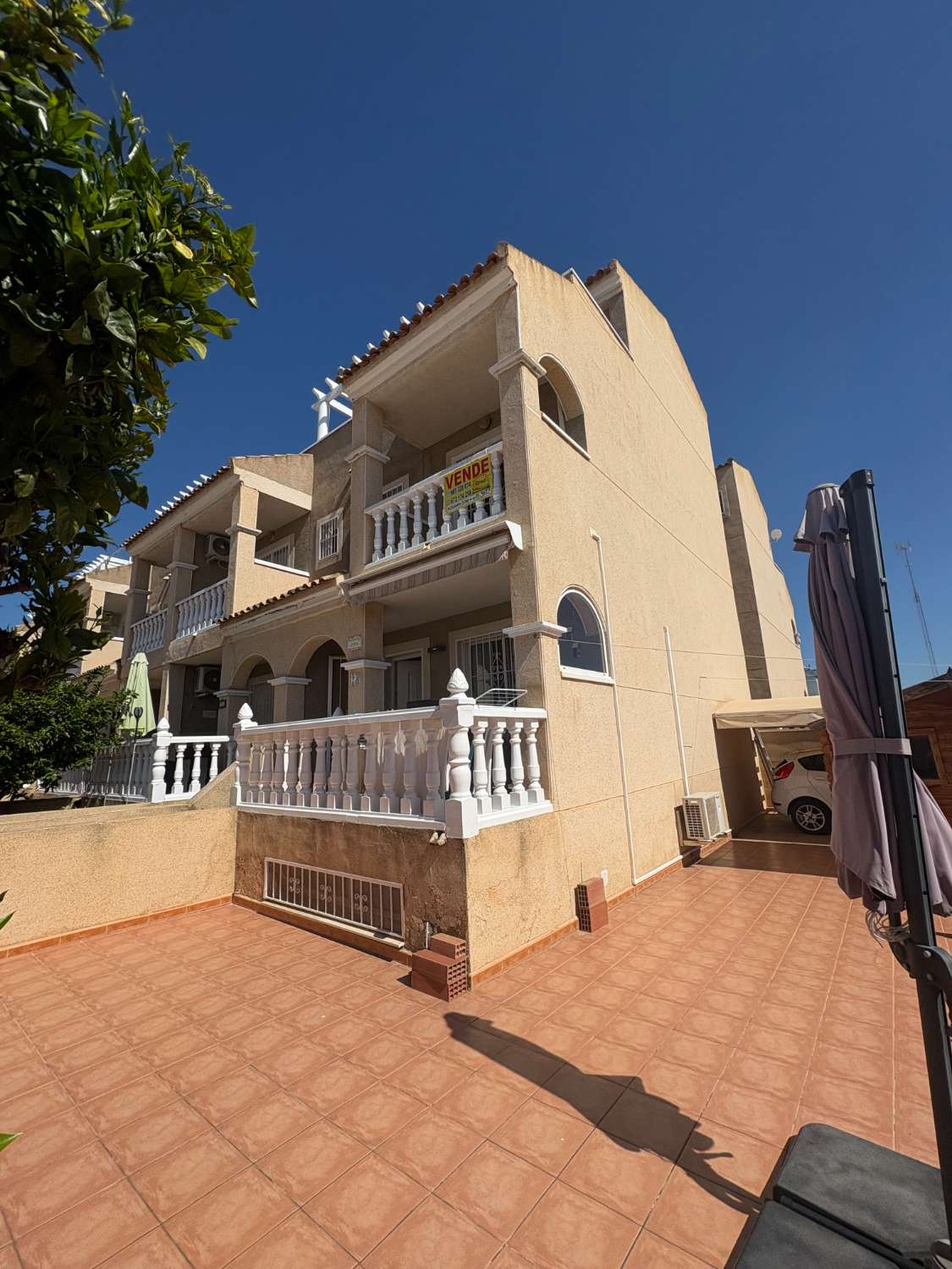 复式 出售 在 Los Almendros-La Florida (Orihuela)