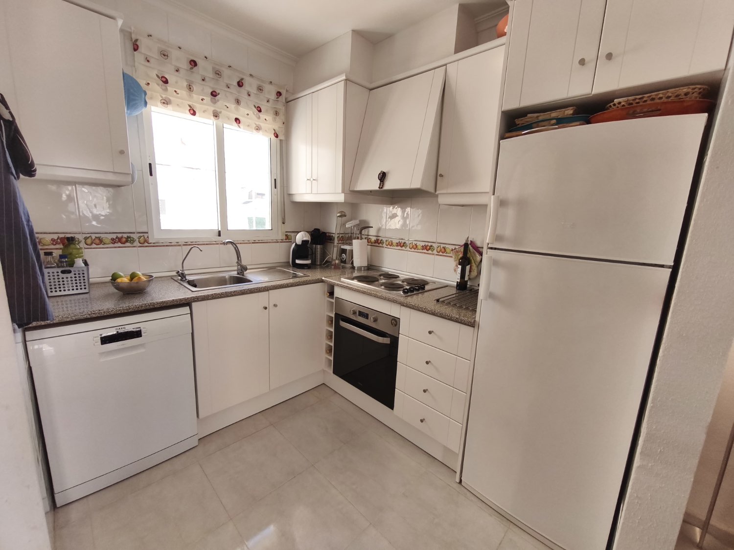 Dúplex orientado al sur con parcela en la esquina 3 dormitorios , 3 baños garage subterráneo